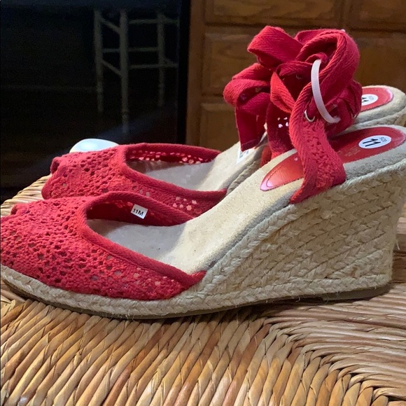 COPY - SBICCA red Espadrilles 🆕🆕 - Picture 2 of 9